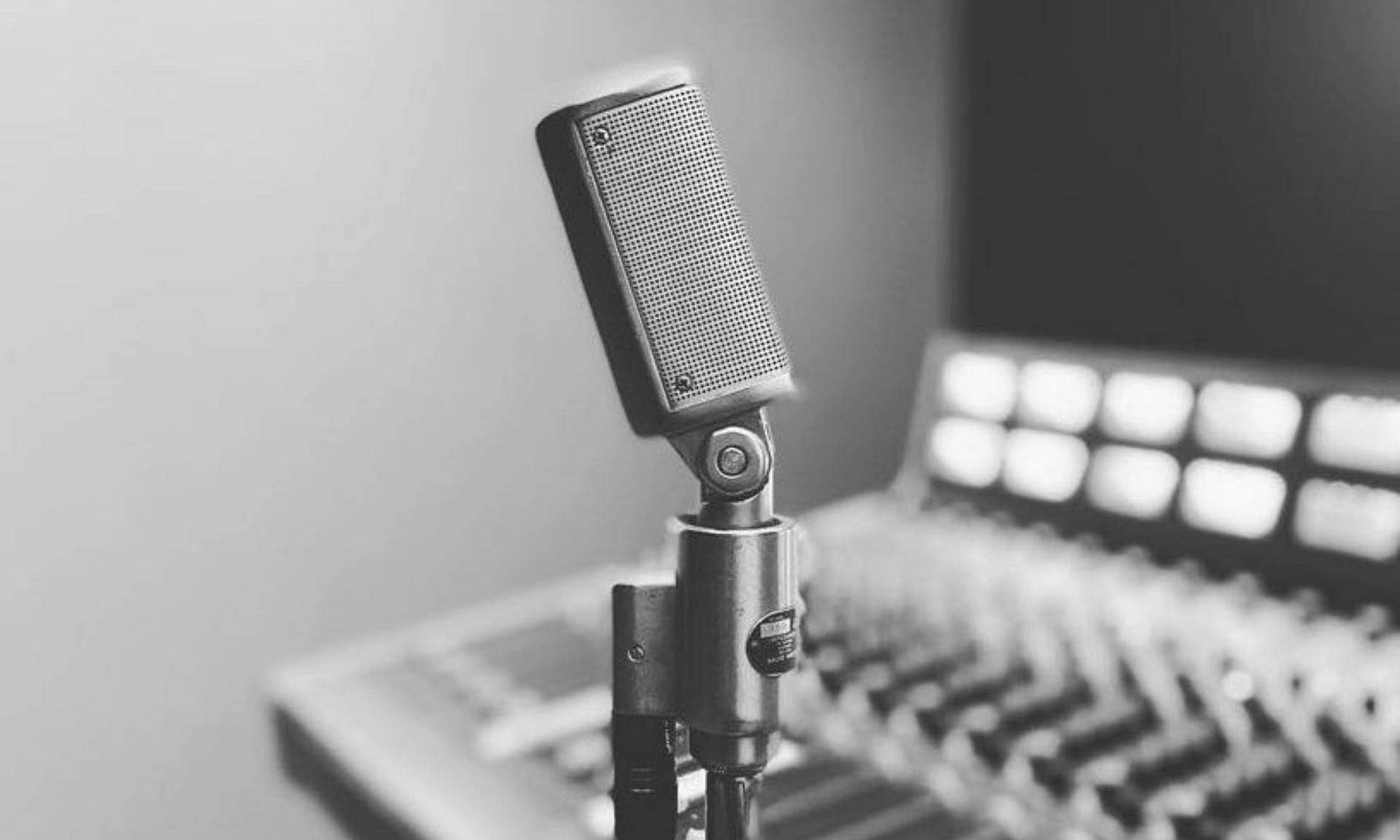 Vintage Shure Model 333 Microphone